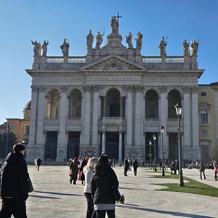 Casa Su Colosseo San Giovanni Рим Екстериор снимка