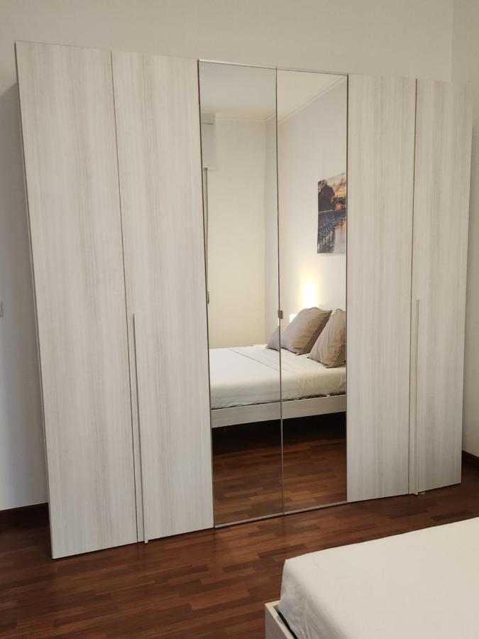 Casa Su Colosseo San Giovanni Рим Екстериор снимка