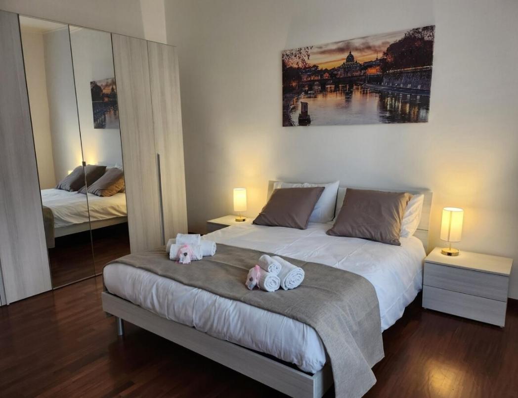 Casa Su Colosseo San Giovanni Рим Екстериор снимка